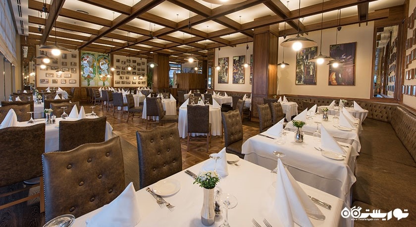 نمای ستوران گلدن هورن